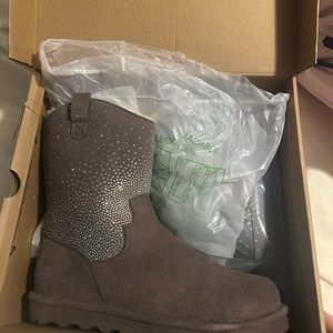 Bearpaw sparkly winter boots